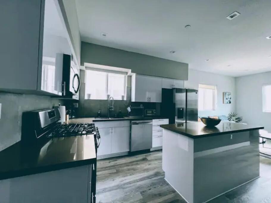 Вилла 4Br Townhouse In Mid City -Cr1 Лос-Анджелес Экстерьер фото