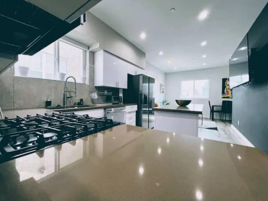 Вилла 4Br Townhouse In Mid City -Cr1 Лос-Анджелес Экстерьер фото